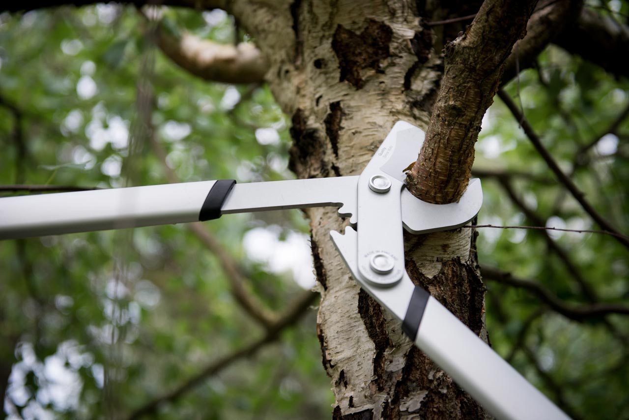 Увеличенная фотография Сучкорез Fiskars большой плоскостной Quantum